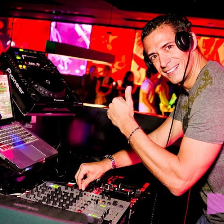 AlexDJ
