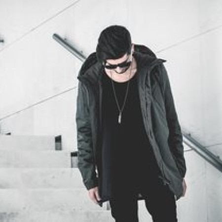 Alex Lario
