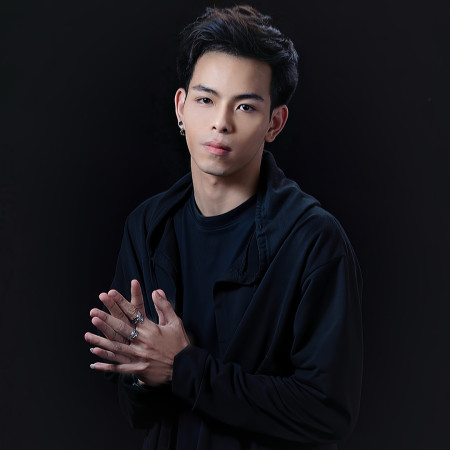 Tanut Singhanig