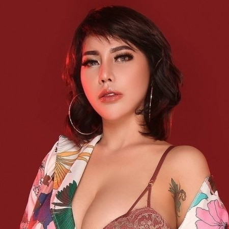 BELLA ROSELINA