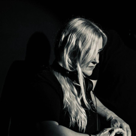 Carola