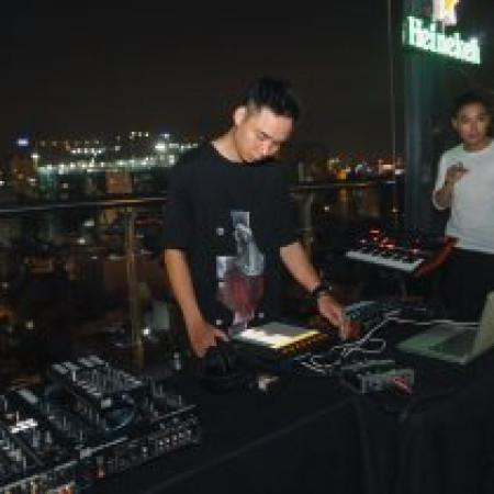 Chin DJ