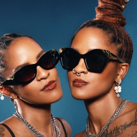 COCO & BREEZY
