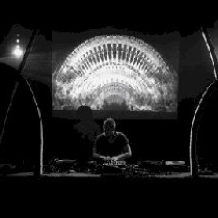 Damien Raud