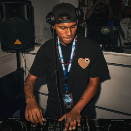 DJ Asdruval Suárez