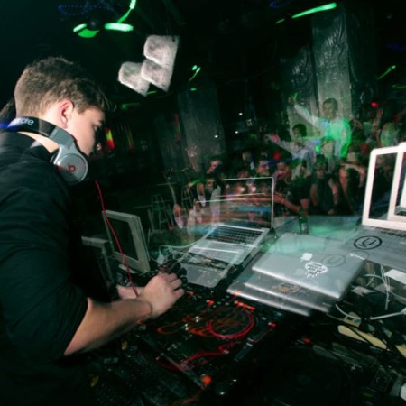 DJ C1