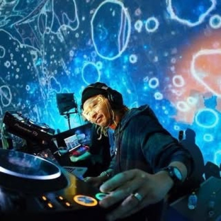 DJ GALAXY