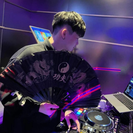 DJ HS