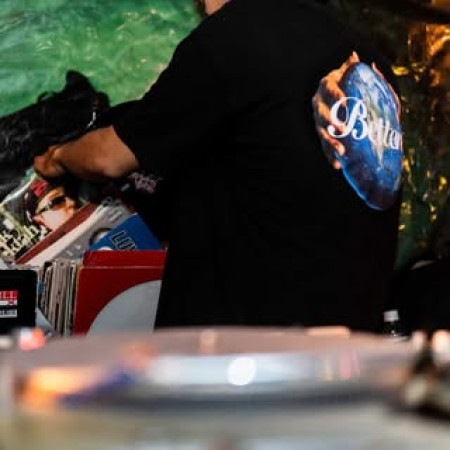 DJ JAM