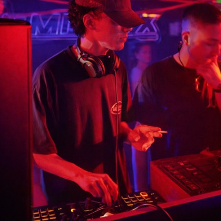 DJ MASTEK 49