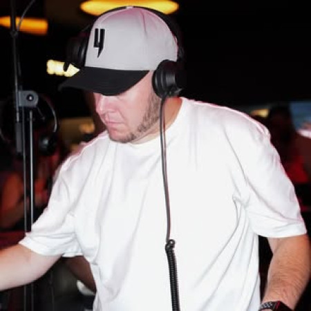 DJ MAXIMUM