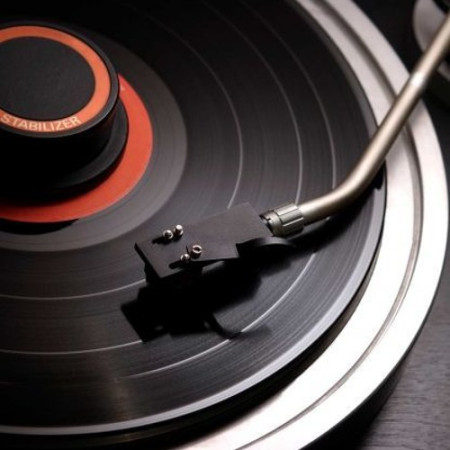 Dj Ogos