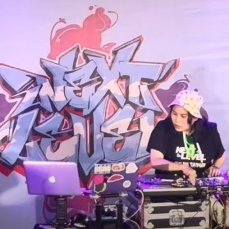 DJ Riona