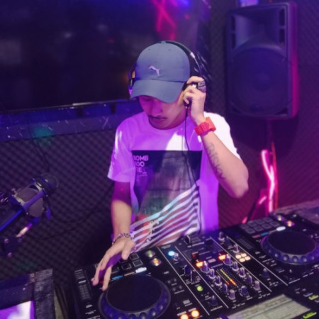 DJ RISKY FERDINAND™