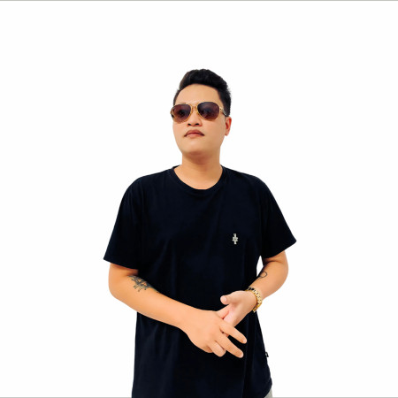 DJ SANTI B