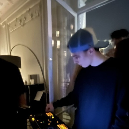 DJ VALOUUUU