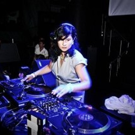DJ Barbi