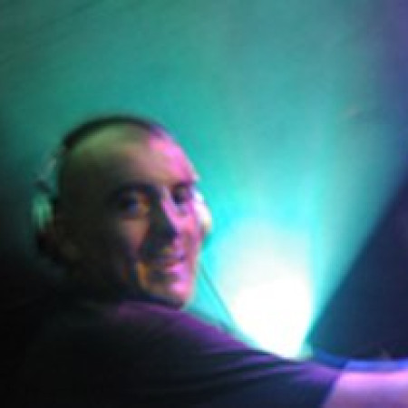 DJ Carlos