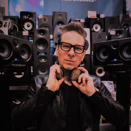 dj cash tokyo