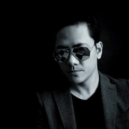 DJ Christian Casas