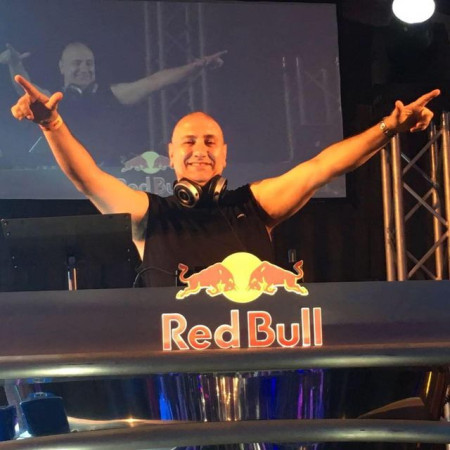 DJ COSTA