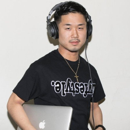 DJ DEN