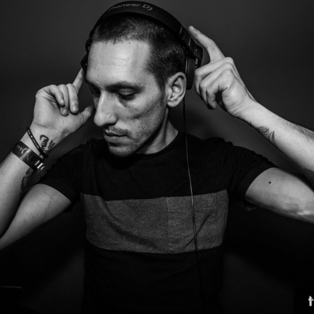 DJ DIYAN
