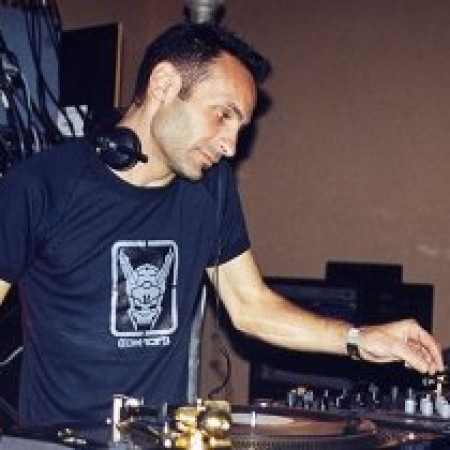DJ HMC