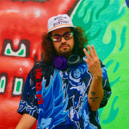 DJ HOLIDAY