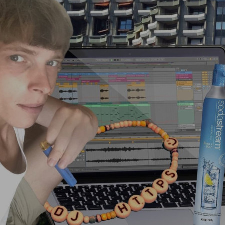 DJ https