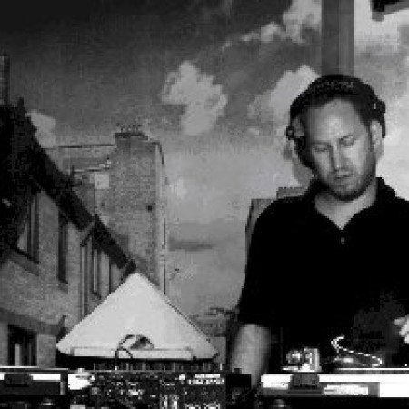 Dj Humus