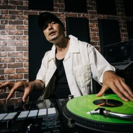 DJ IZOH