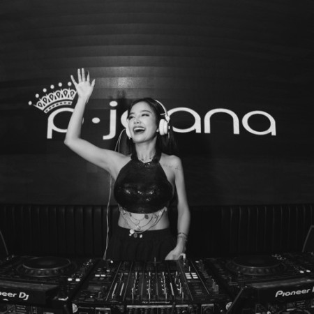 DJ JOANA