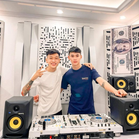 Khơ Mon DJ (  KHOA ANH  )