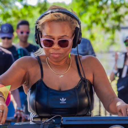 DJ Lady D