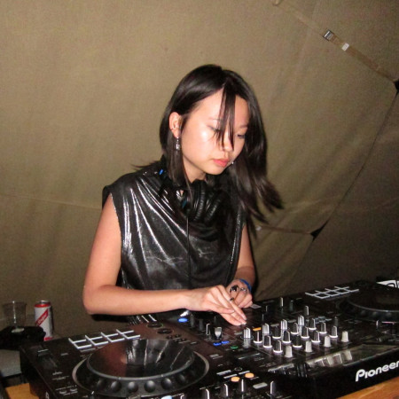 DJ LUNABEAR