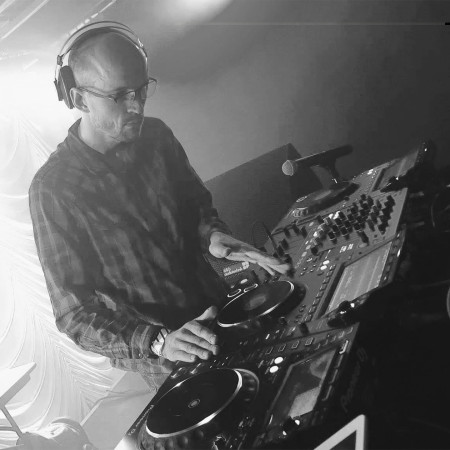 DJMrB