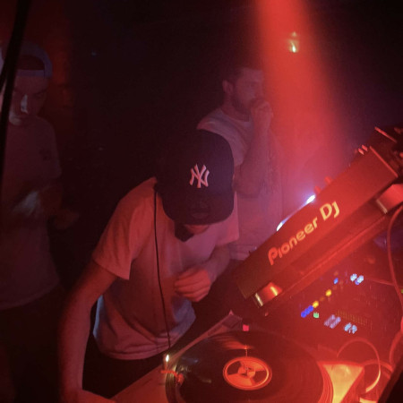 DJ Oscillate