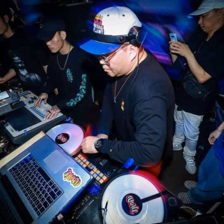 DJ Qwall
