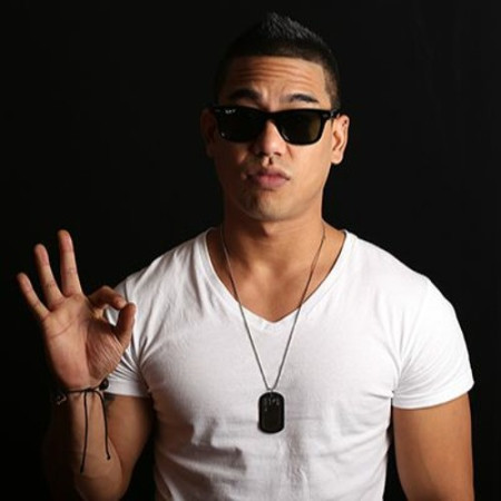 DJ R*ONE