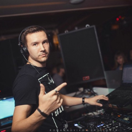 DJ SELL