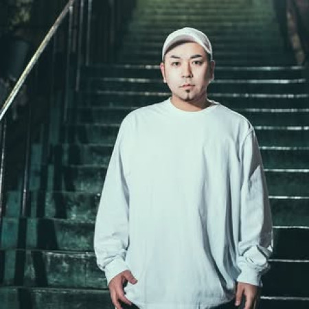 DJ SHIN