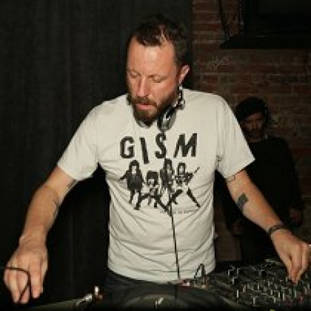 DJ TLR