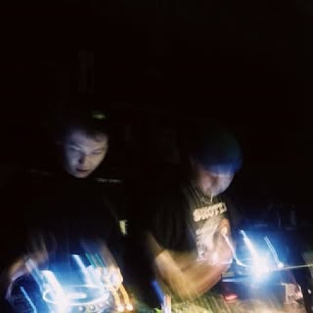Double Clapperz