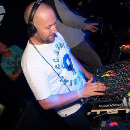 Dj Handy