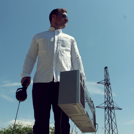 ELECTRIC SELECTOR RADIOSHOW