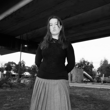 Elle (AU)