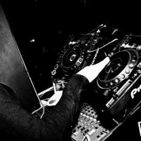 Gareth J Sutcliffe