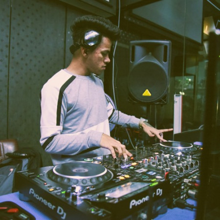 DJ HARSH