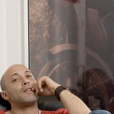 Howie B